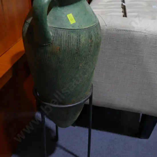 Pottery vase and stand
