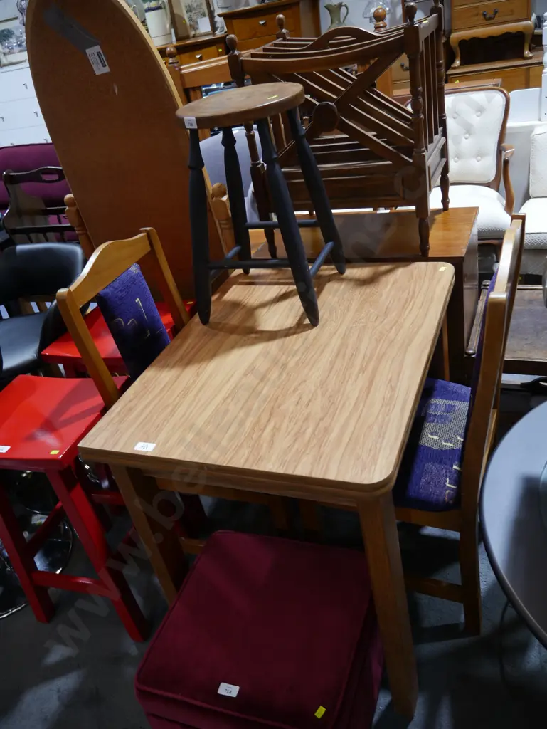 Dining table and two chairs Image 1++