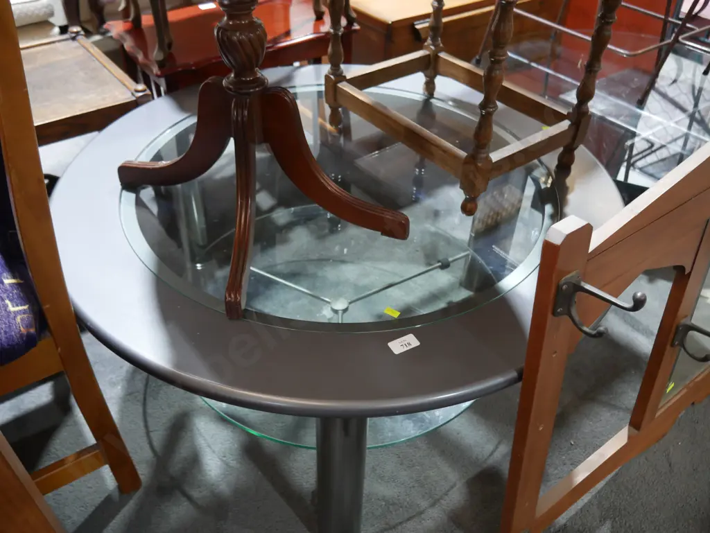 Coffee table Image 1++