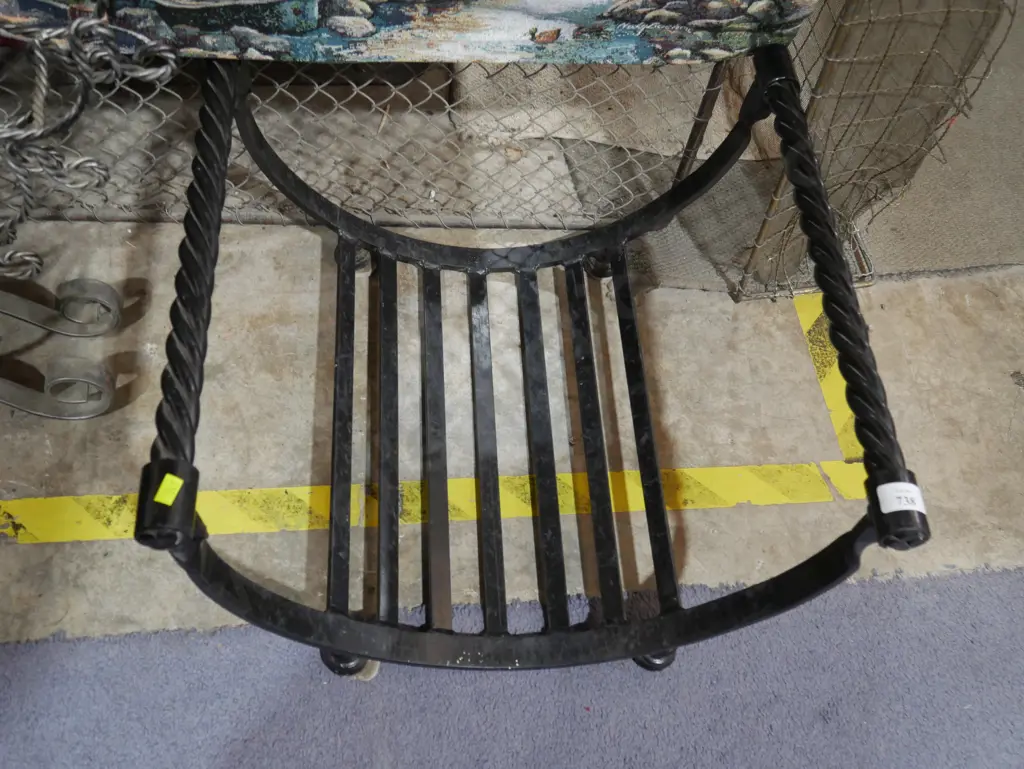 Log holder Image 1++