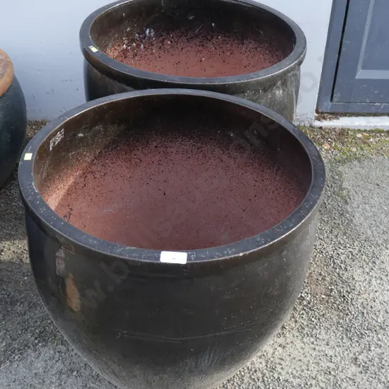 Pair of large plant pots