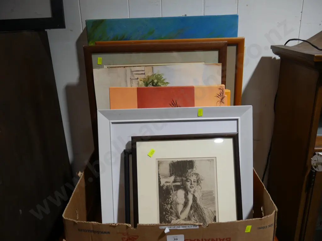 Box of assorted artworks Image 1++