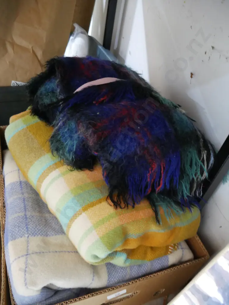 Woollen blankets Image 1++