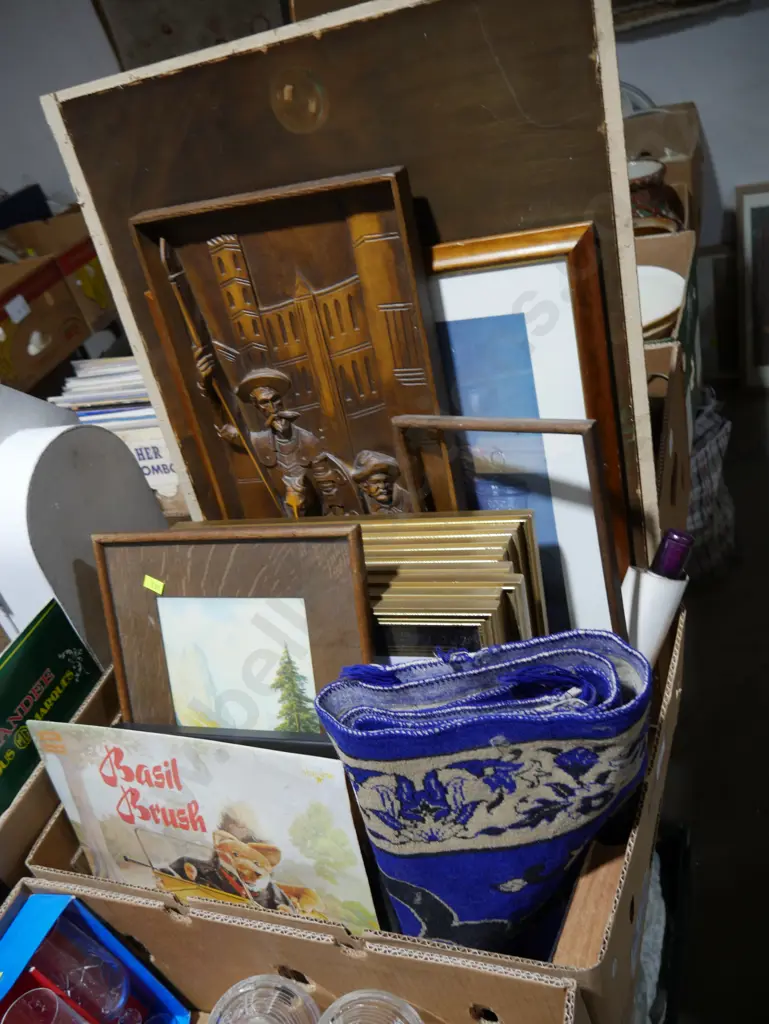 Picture frames, record etc Image 1++
