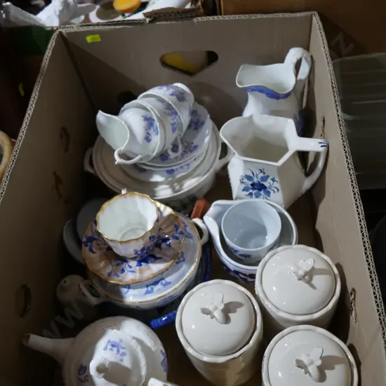Trio's, jugs etc