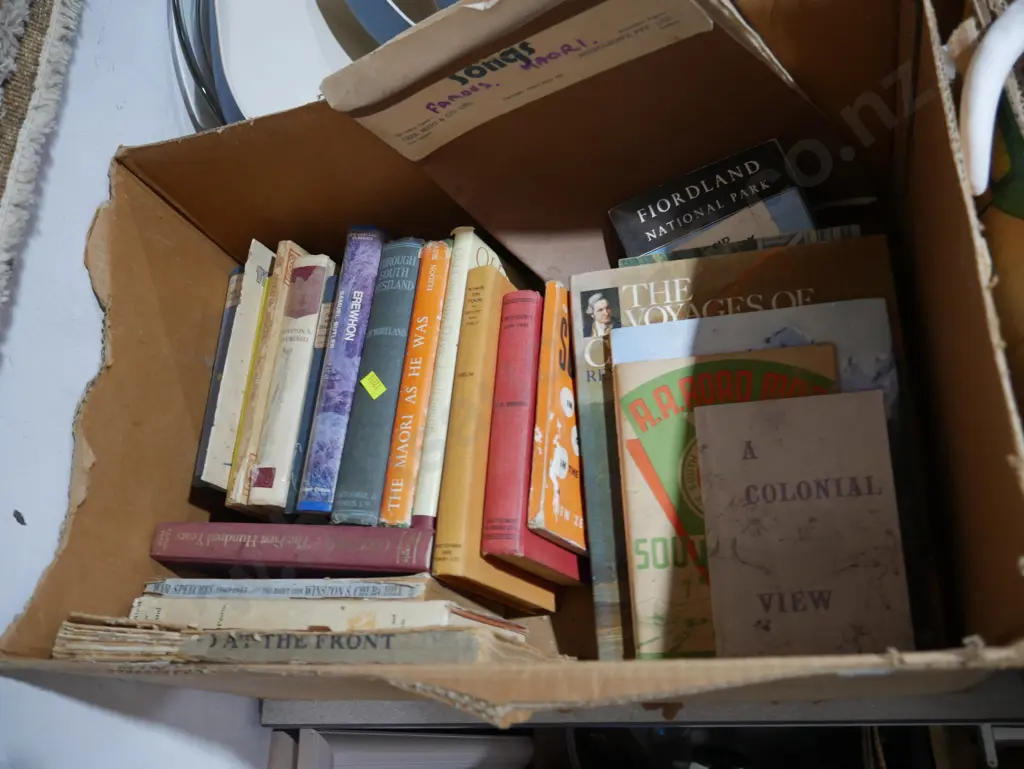 Books Image 1++