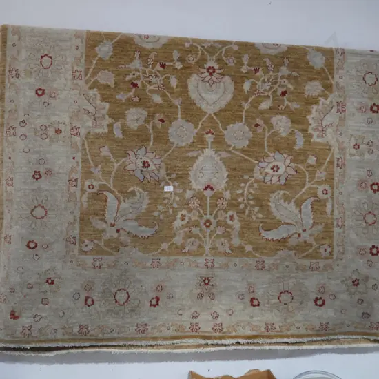 Floor rug