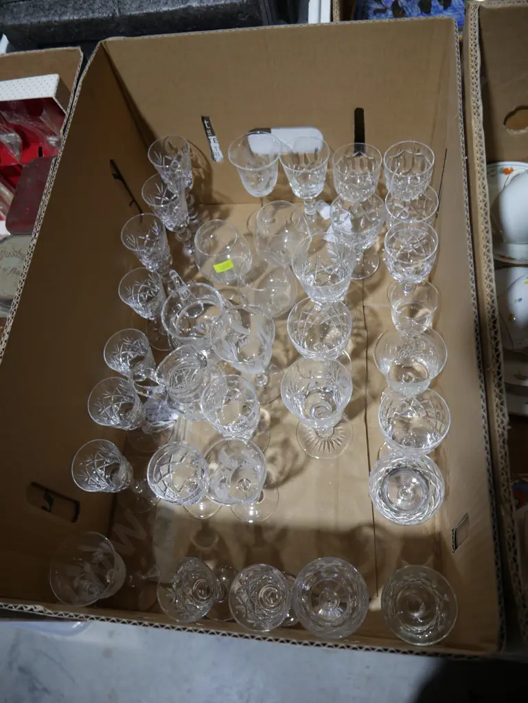 Assorted glasses Image 1++