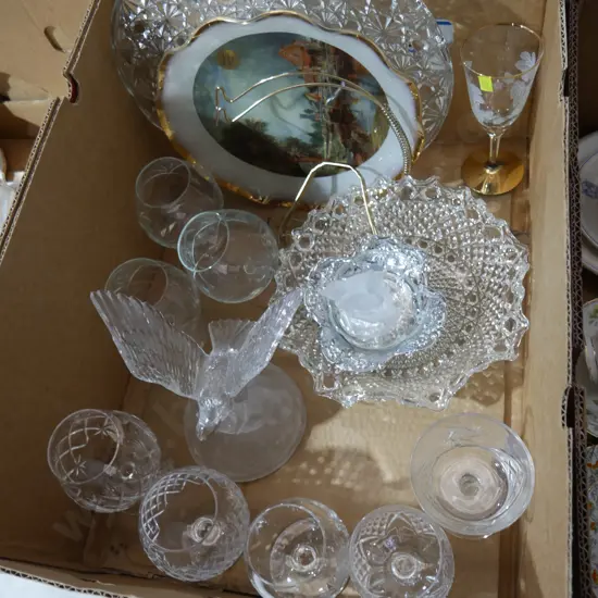 Assorted glassware