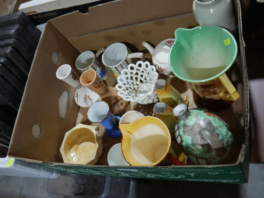Vases, pot etc Image 1++