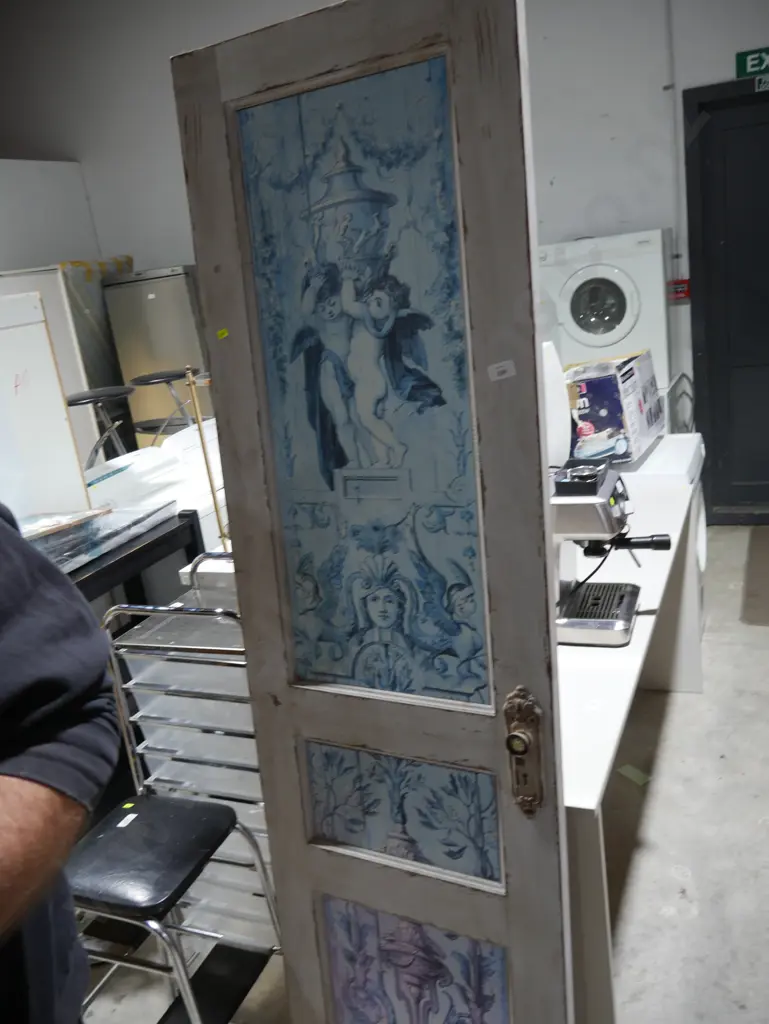 Decorative door Image 1++