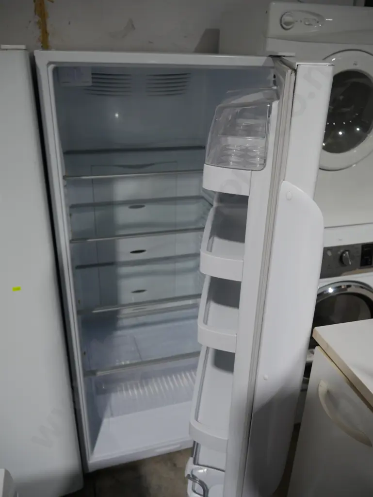 Fisher and Paykel fridge Image 1++