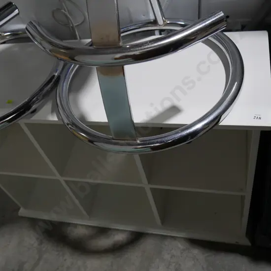 Cube shelf unit