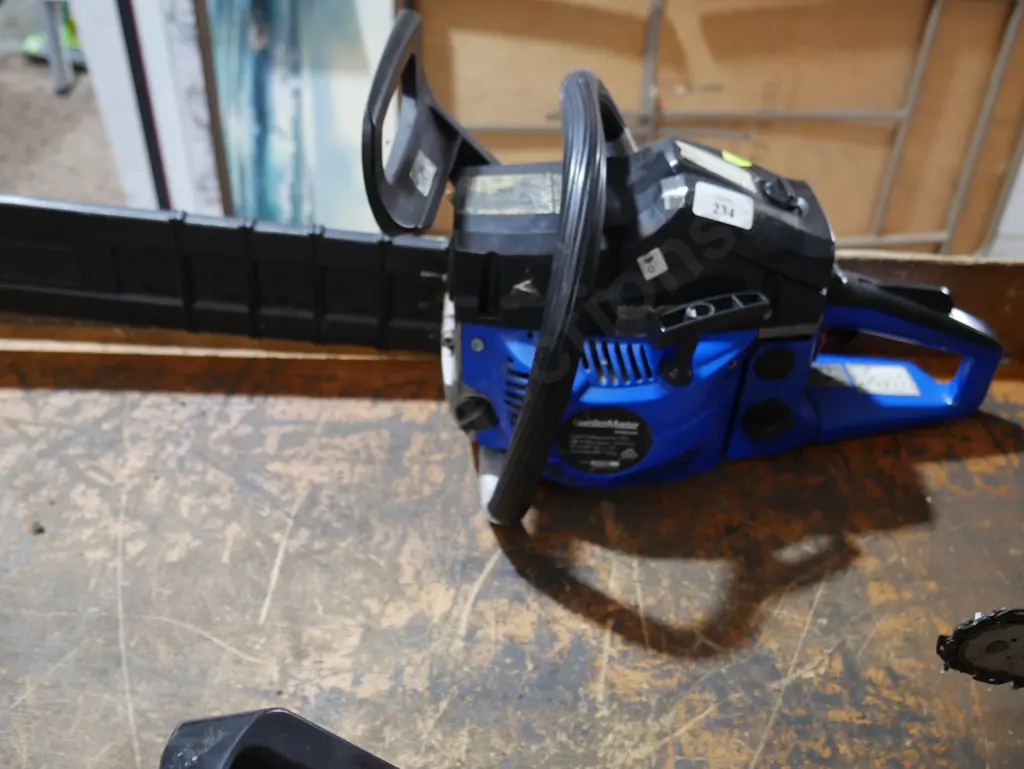 Garden master petrol chainsaw Image 1++