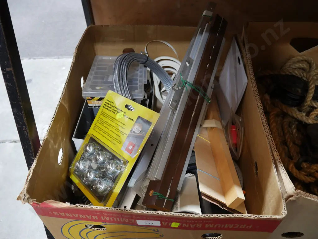 Box of sundries Image 1++