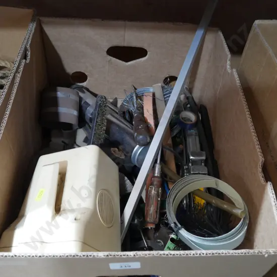 Box of sundries