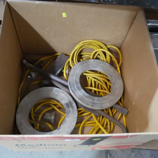 Extension lead, crowbars etc