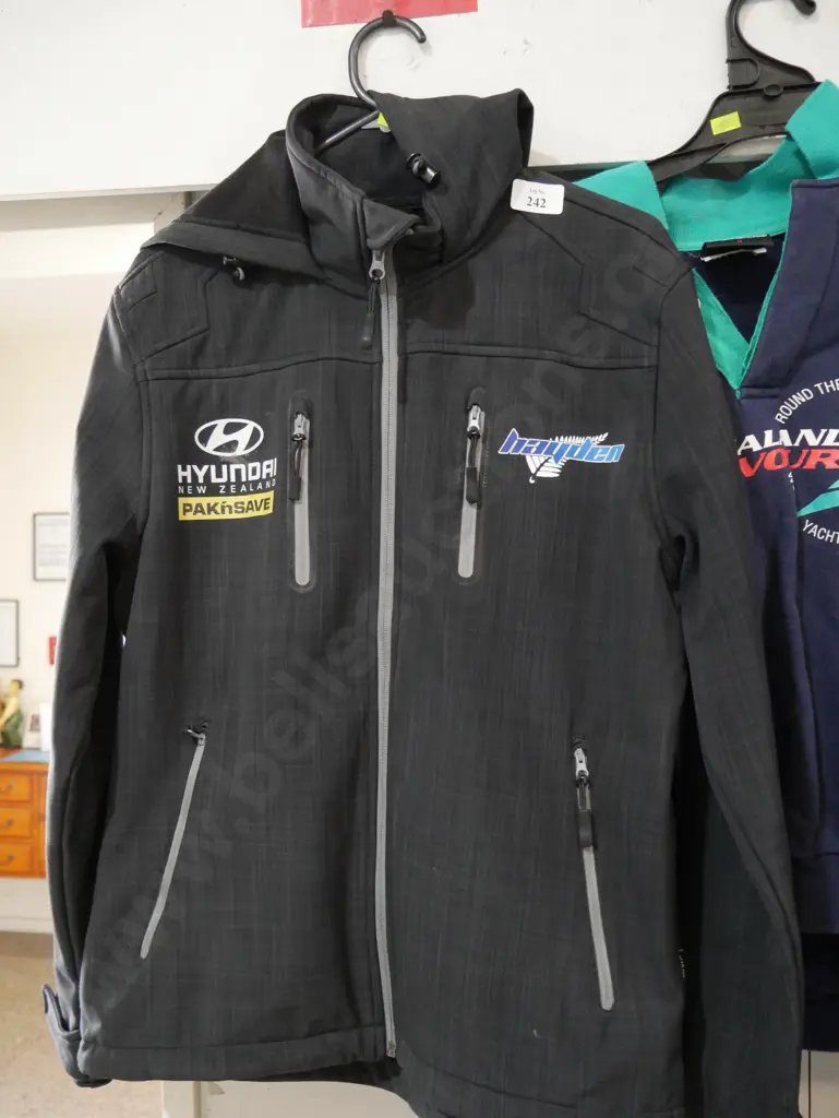 Soft shell jacket Image 1++