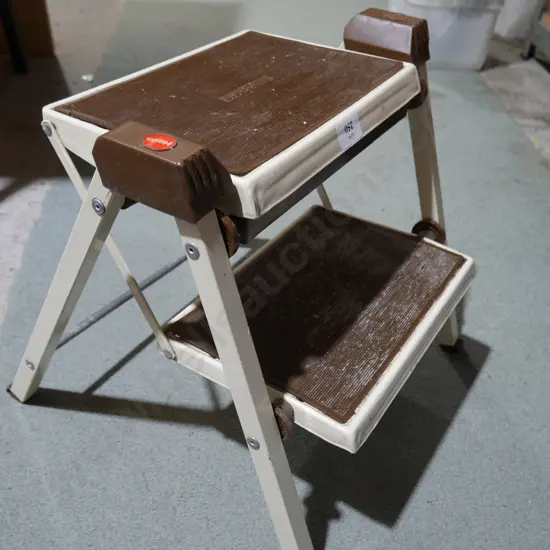 Step stool