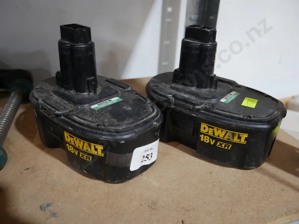 Dewalt batteries Image 1++