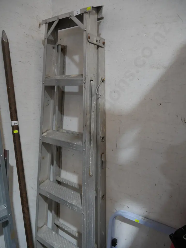 Ladder Image 1++