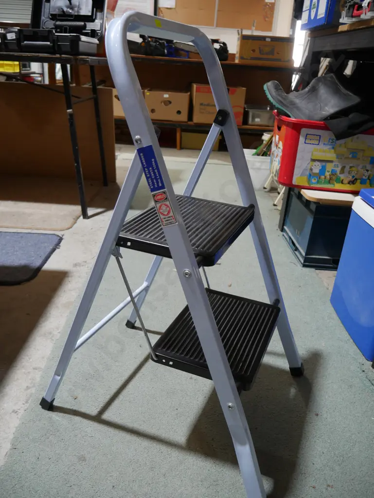 Step stool Image 1++