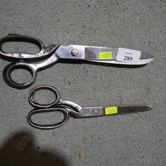2 pair of scissors