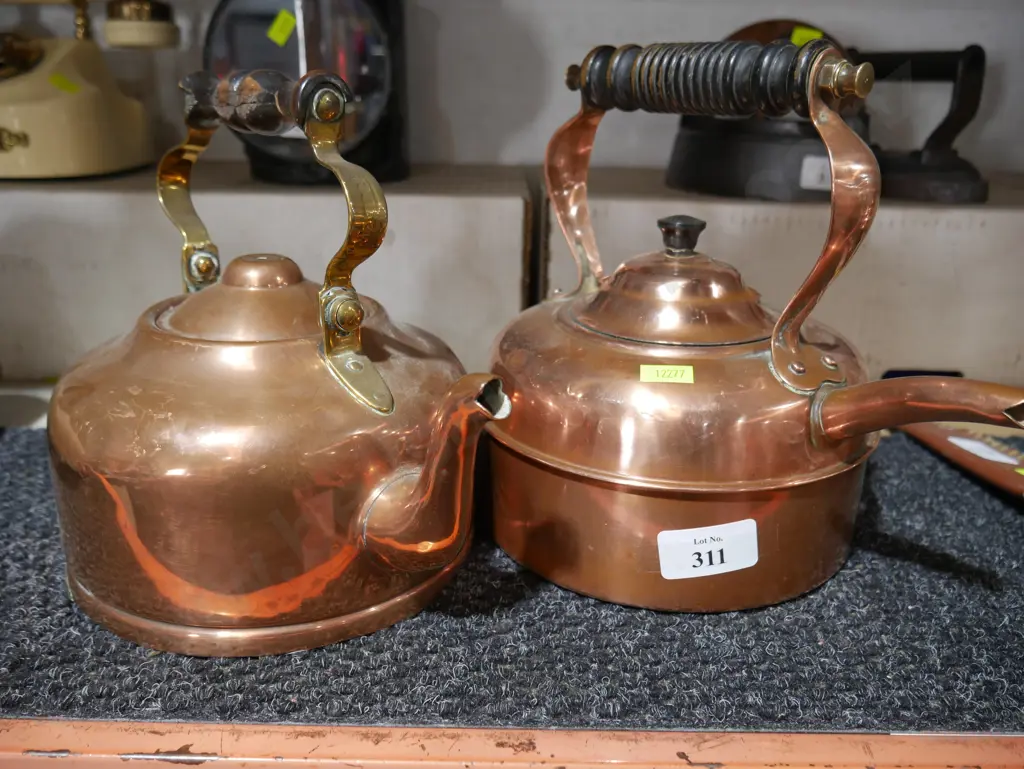 2 copper teapots Image 1++