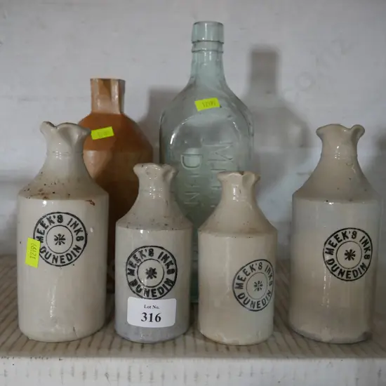 Assorted Dunedin ink stone bottles etc