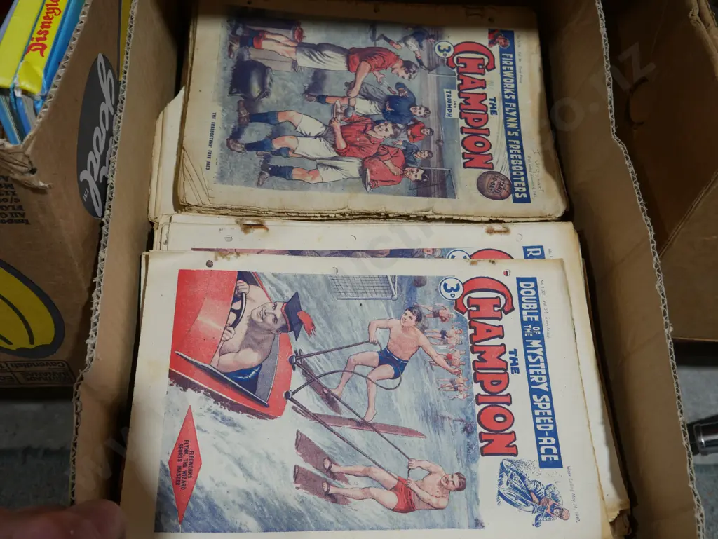 Box of The champions magazines Image 1++