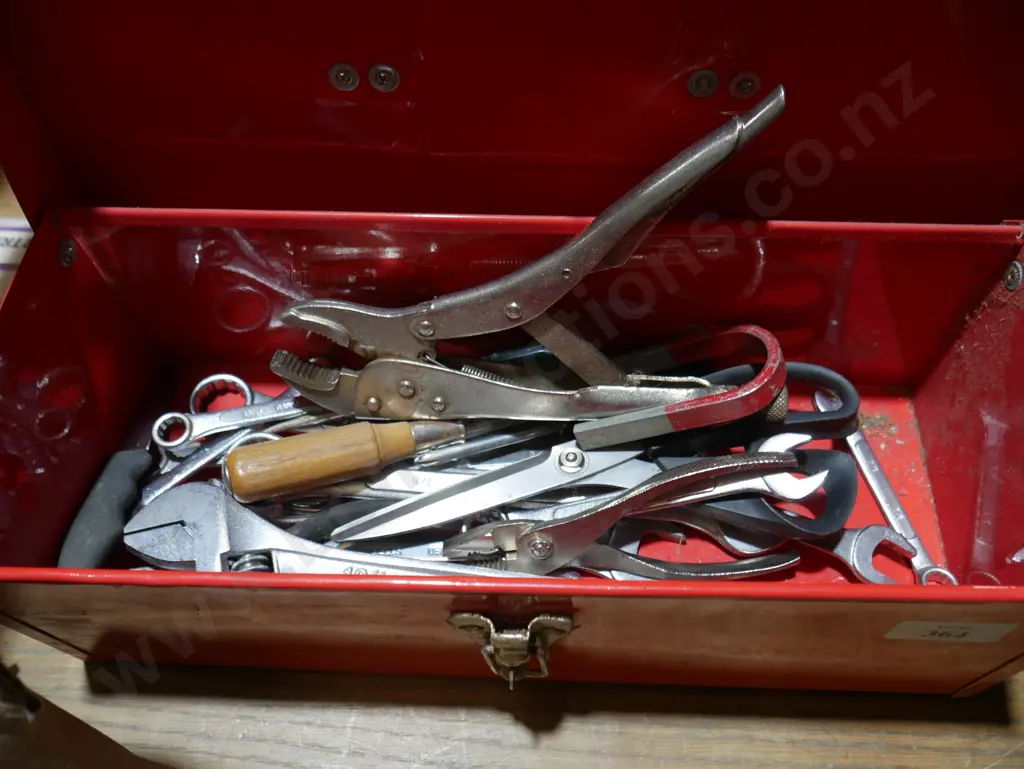 Toolbox and contents Image 1++