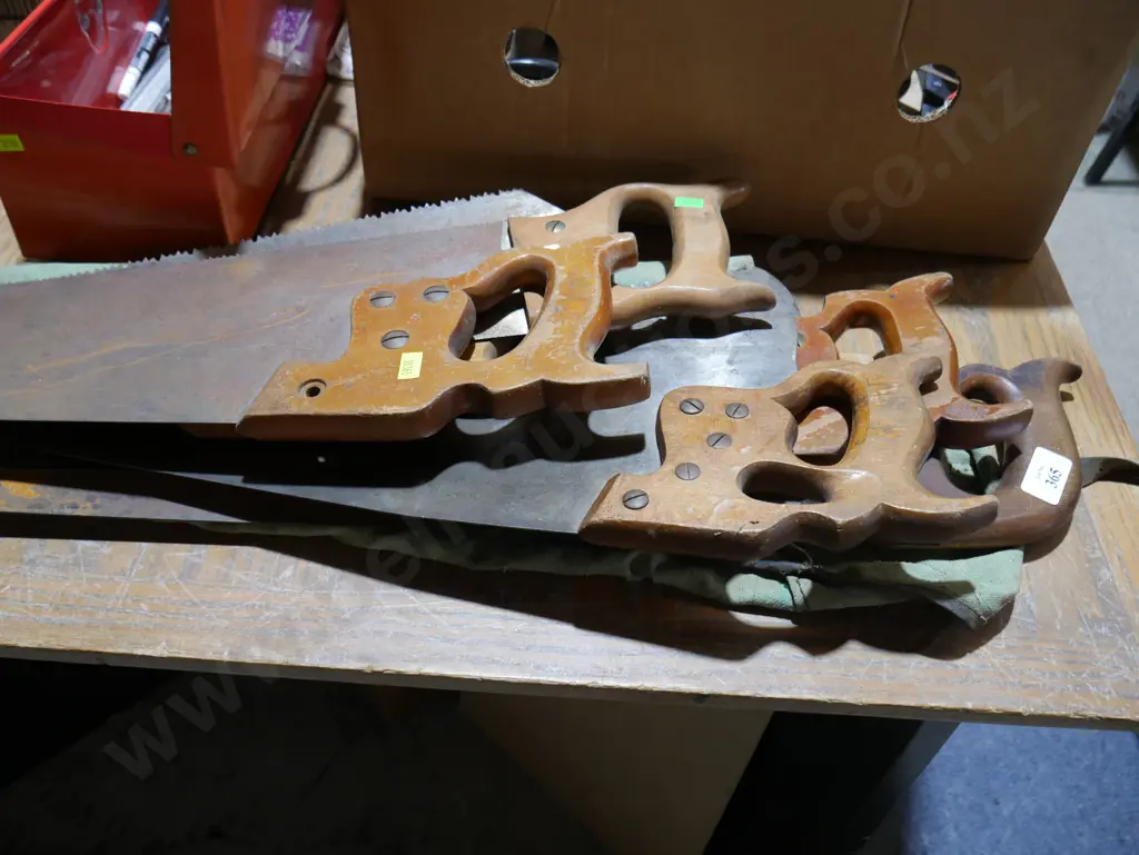 Saws Image 1++