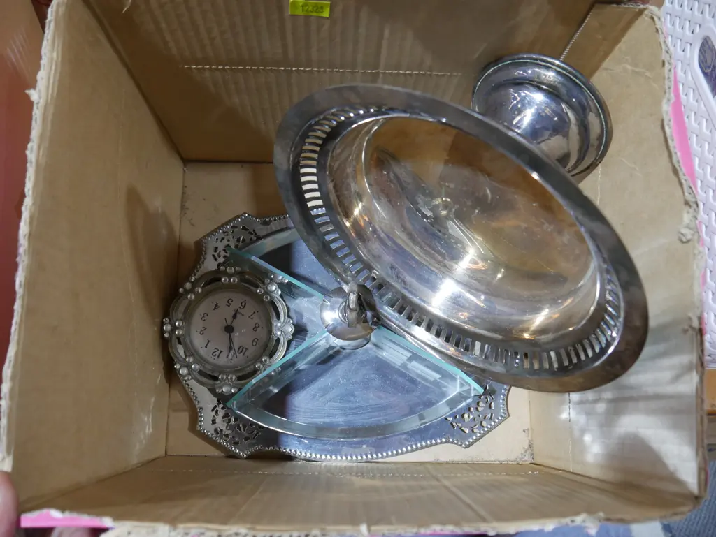 Plated ware, clock etc Image 1++