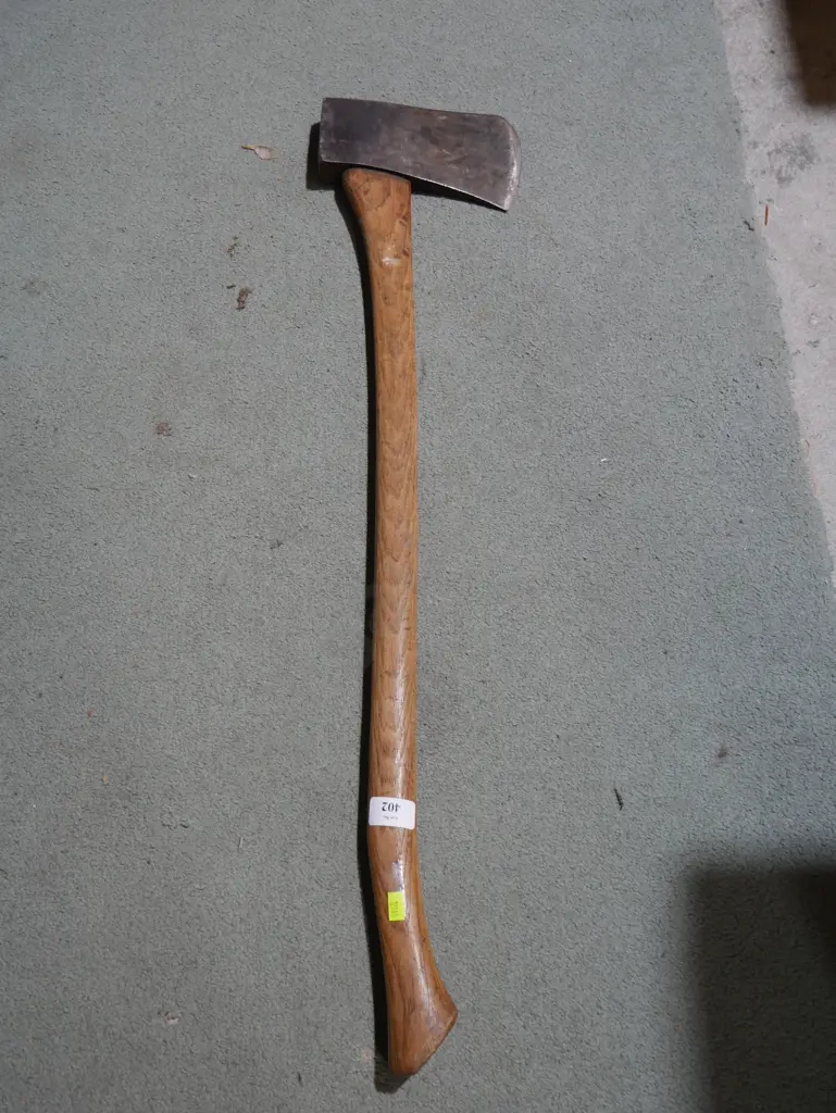 Axe Image 1++