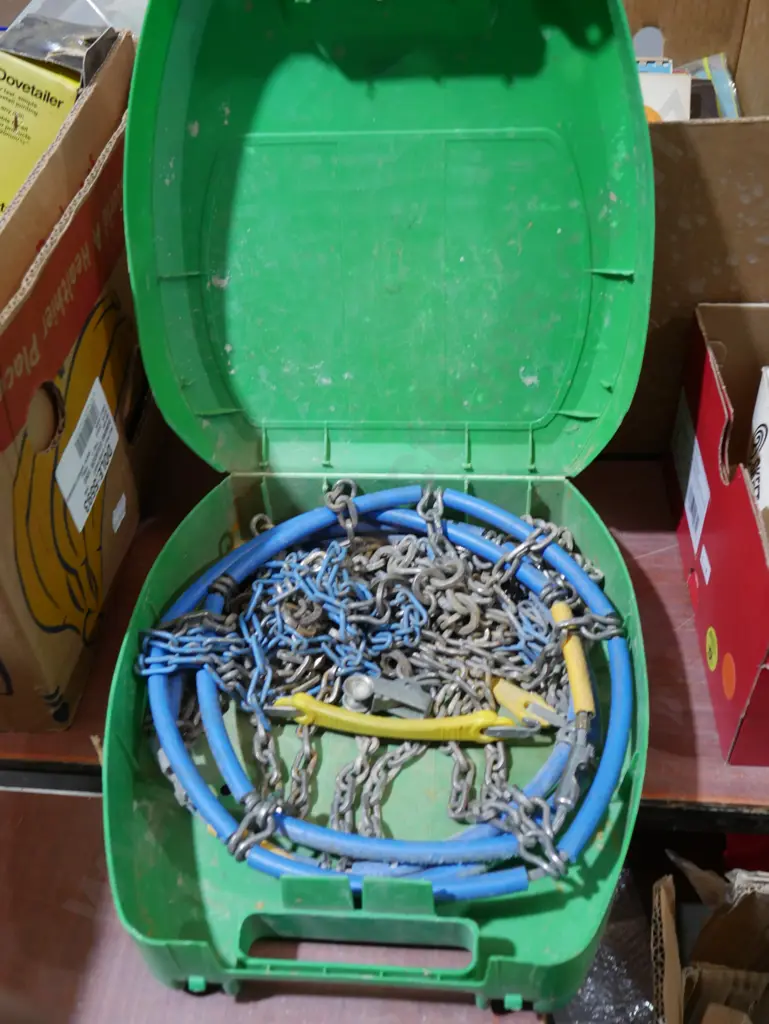 Snow chains Image 1++