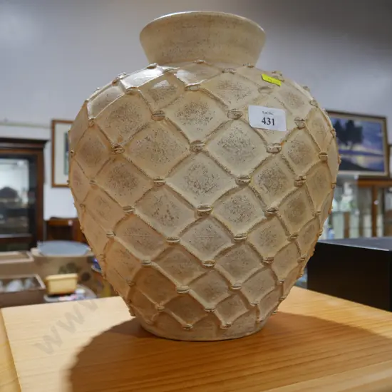 Pottery vase