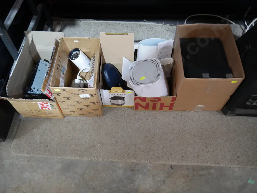 Assorted electric products Image 1++