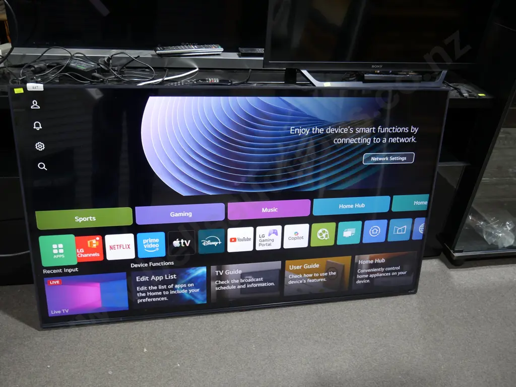 LG 55 inch TV with wall bracket Image 1++