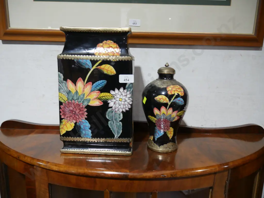 Oriental vase and bowl Image 1++