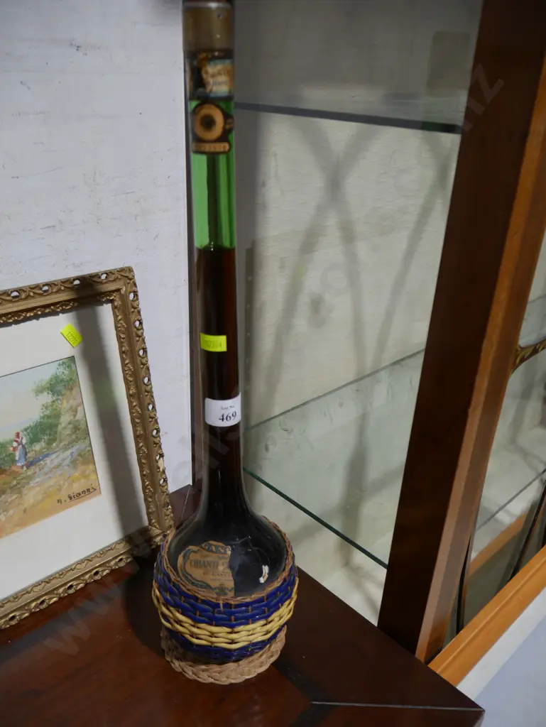 Long neck wine bottle Image 1++