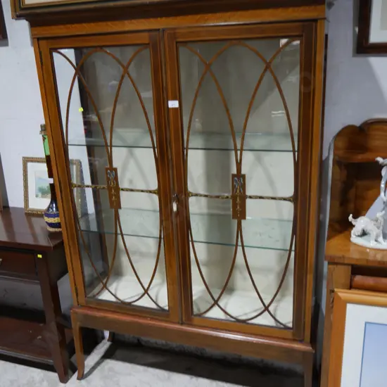 Display cabinet