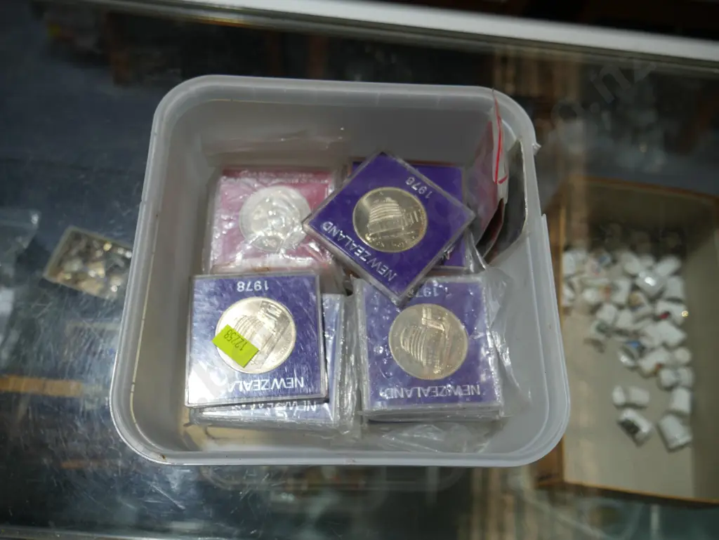 Cased coins Image 1++