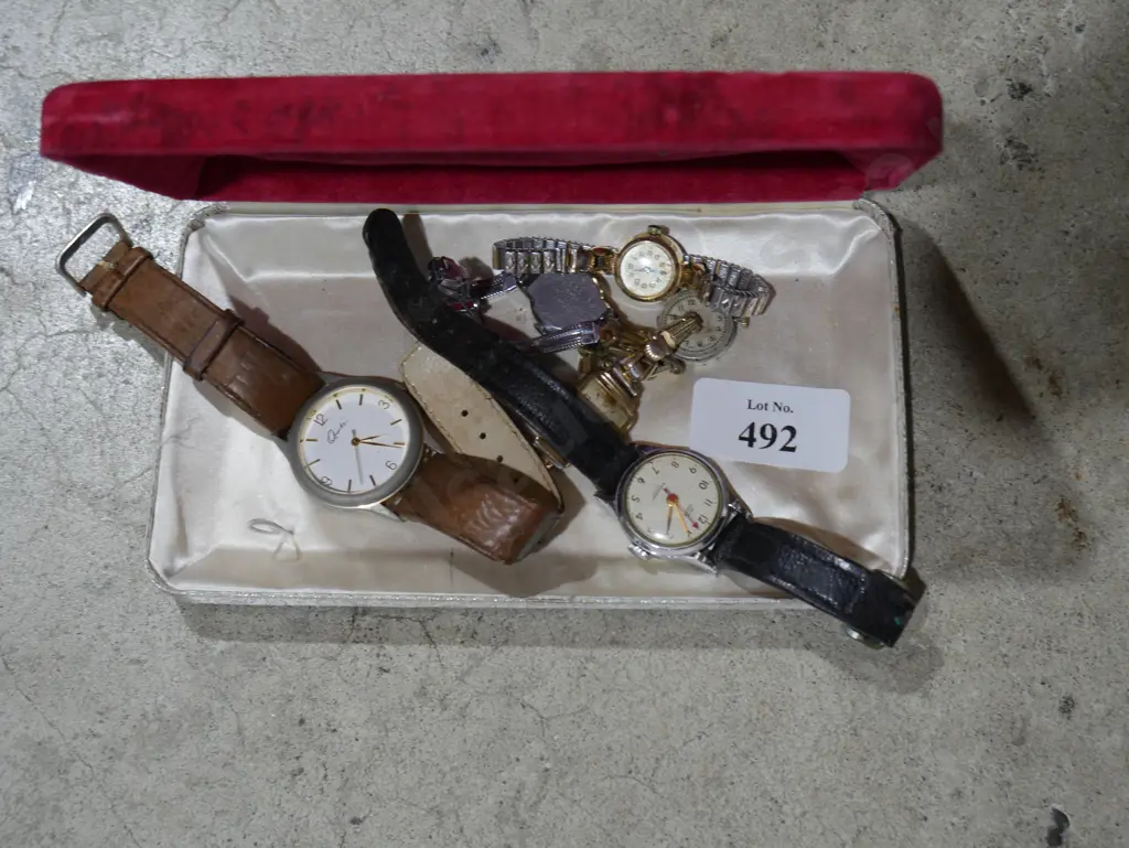 Wrist watches Image 1++