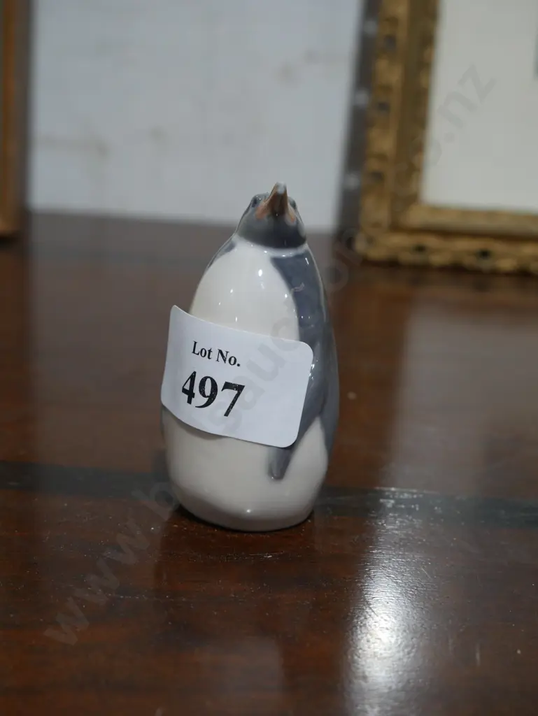 Royal Copenhagen penguin figure Image 1++