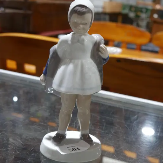 Bing and Grondshl girl figurine, Miss Charming