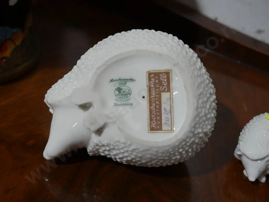 2 Hutchenreuther Germany hedgehog figures Image 1++