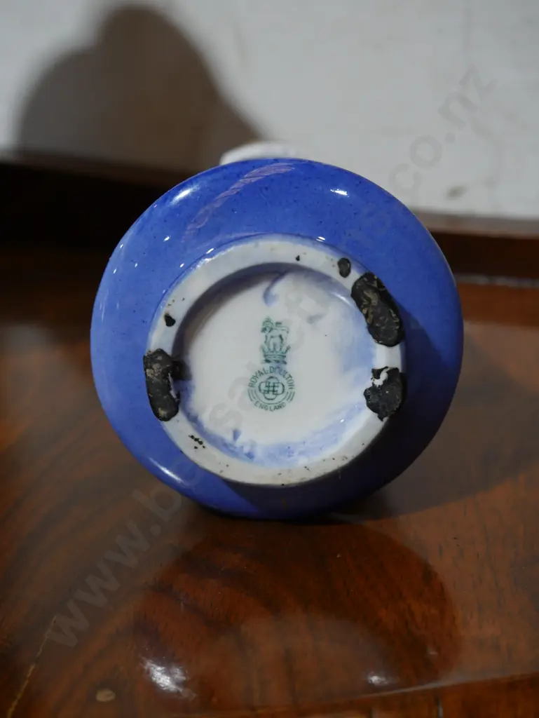 Royal Doulton blue children vase Image 1++