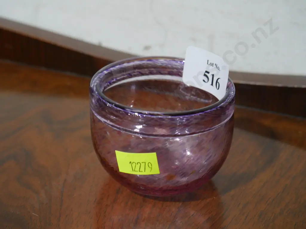 Hoglund glass signed dish Image 1++