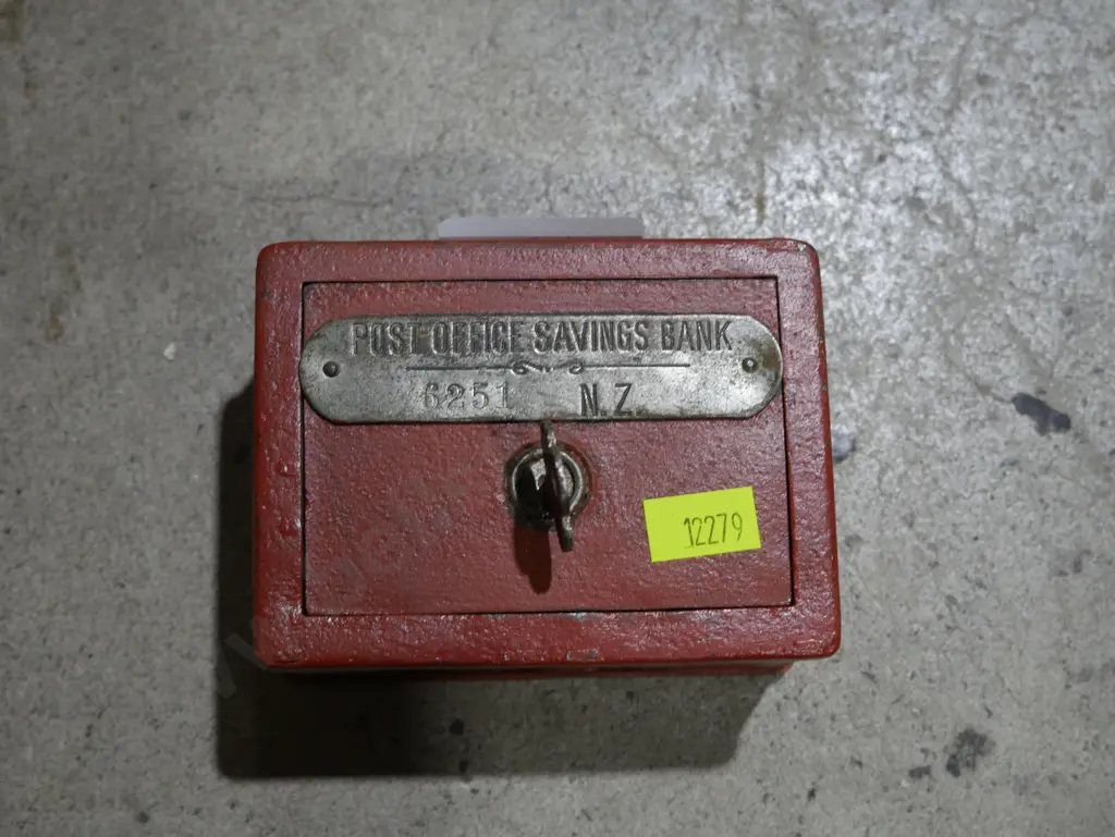 Post office savings bank New Zealand money box Image 1++