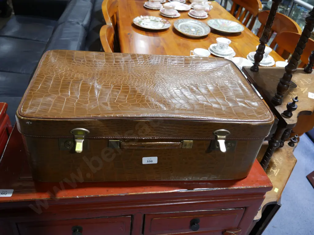 Pakawa England immitation suitcase Image 1++